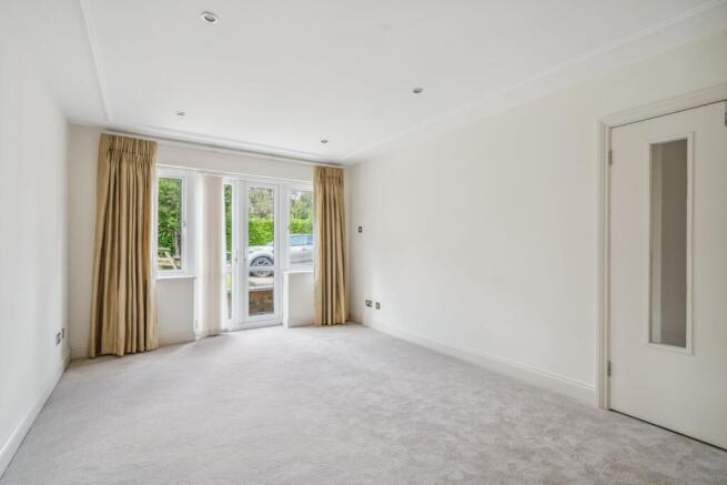 Living Room (2)
