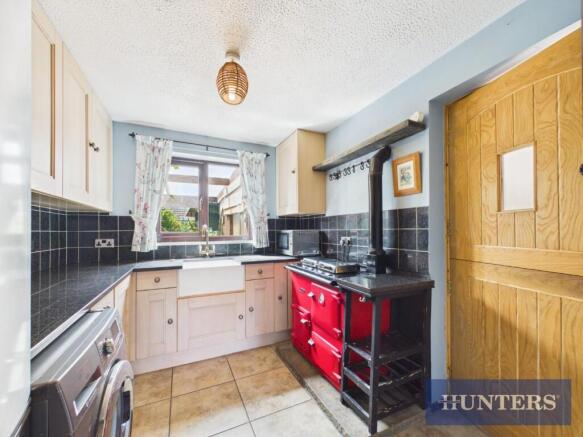 3 bed Semi-Detached for sale Image 6