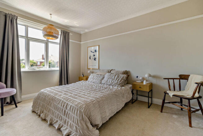 3 bed Semi-Detached for sale Image 10
