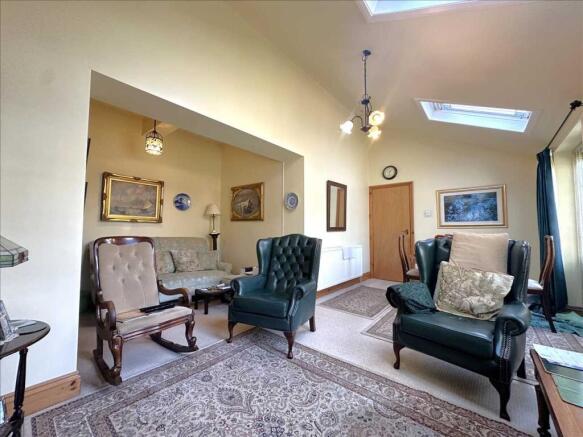 2 bed Flat for sale Image 9
