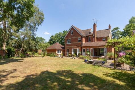 Balcombe Road, Horley, Surrey, RH6