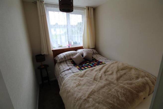 Bed 3.JPG