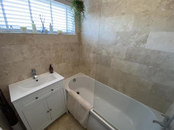 Bathroom.jpg