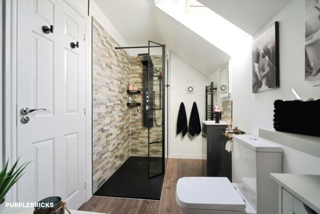 3 bed Semi-Detached for sale Image 7