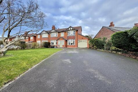 Dickens Lane, Poynton