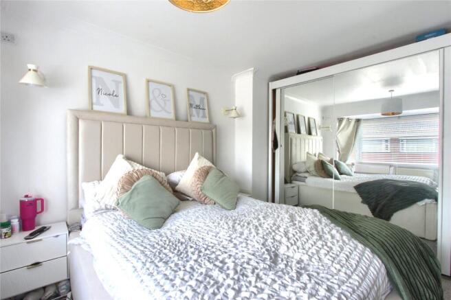 3 bed Semi-Detached for sale Image 12