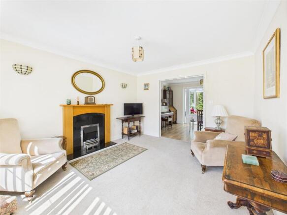 Bracken Avenue, Overstrand, NR27 photo 2