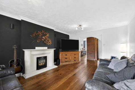 Belvoir Avenue, Emerson Valley, Milton Keynes, MK4