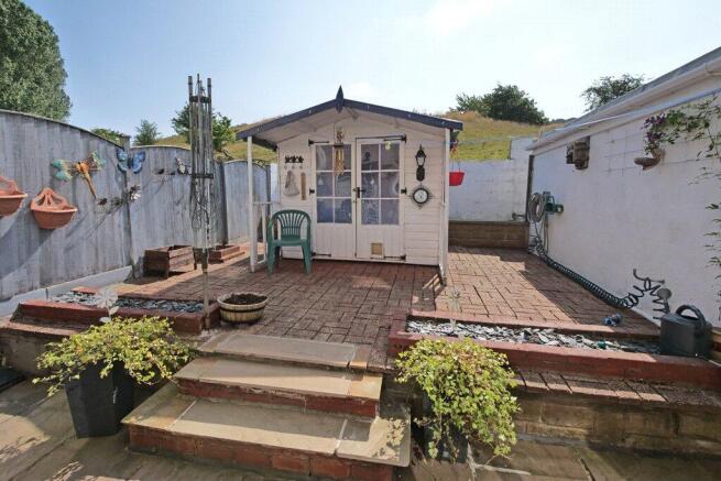 2 bed End of Terrace for sale Image 8