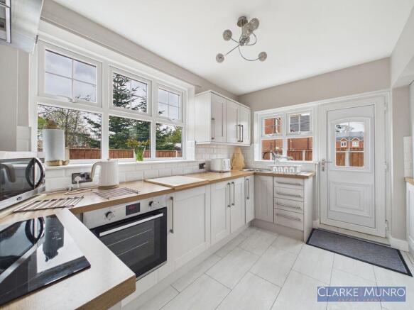 3 bed Semi-Detached for sale Image 5