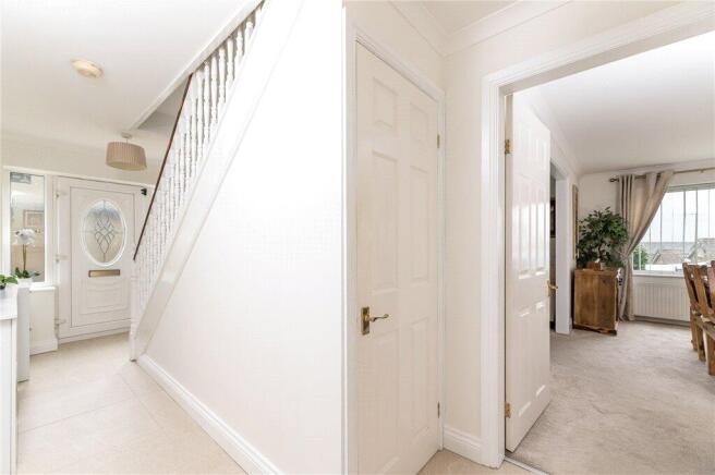 6 bed Detached for sale Image 11