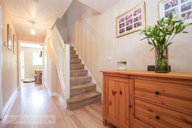 4 bed Town House for sale Image 8