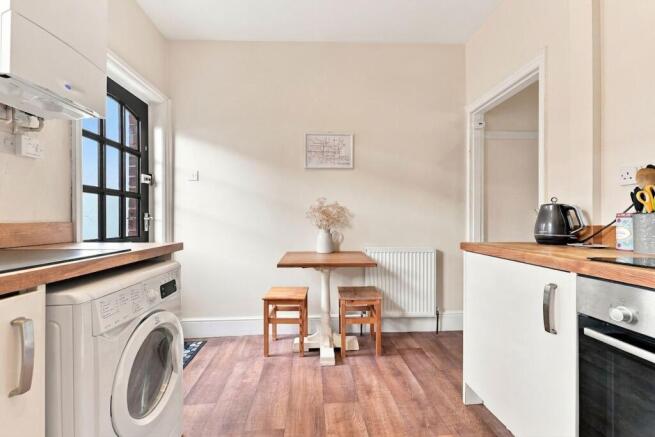 2 bed Terraced for sale Image 11