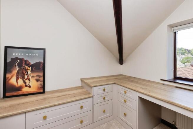 2 bed Flat for sale Image 12