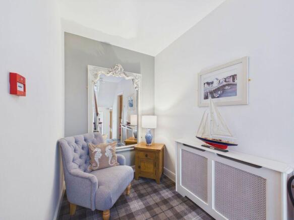 4 bed Semi-Detached for sale Image 5