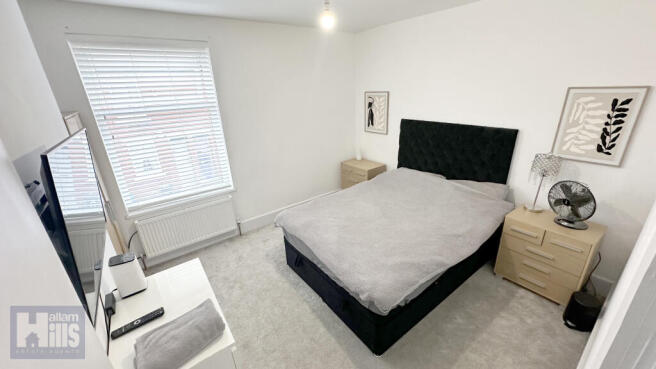 3 bed Terraced to rent Image 6
