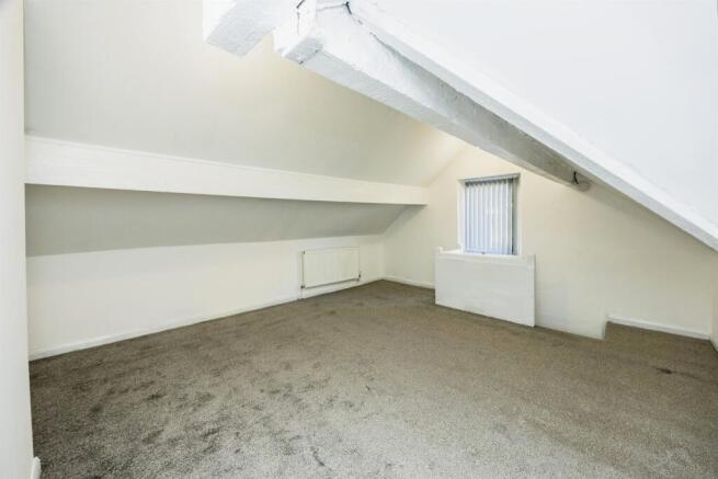 2 bed House to rent Image 10