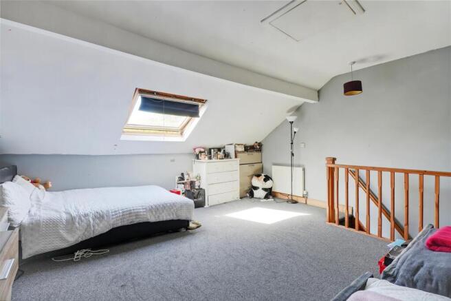 3 bed Terraced for sale Image 11