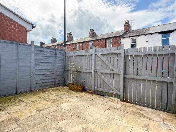 2 bed Terraced for sale Image 5