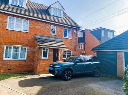 Calder Way, Great Ashby, Stevenage