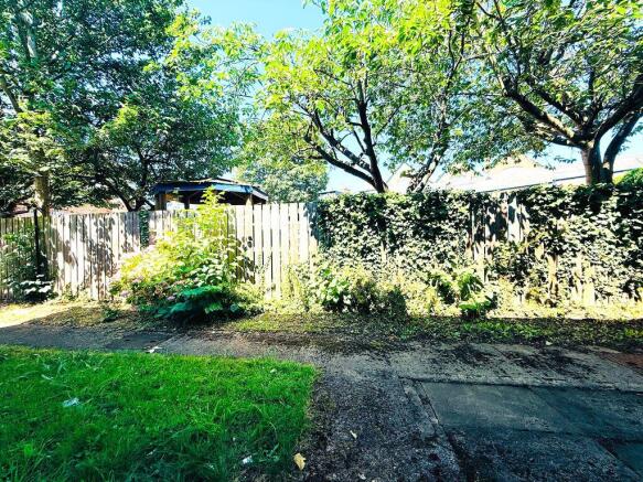 1 bed Flat for sale Image 12