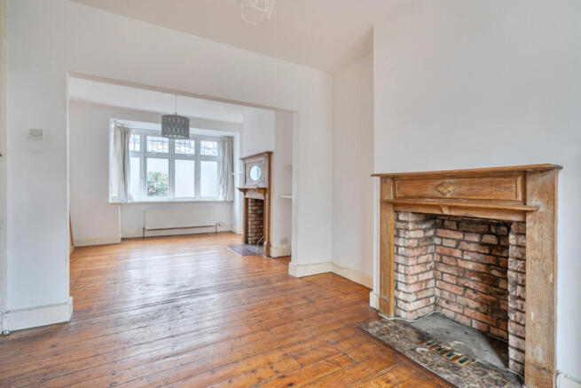 1410133-5-698c7d1...