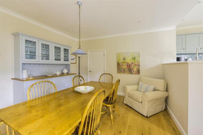 Hawthorn House ph27.jpg