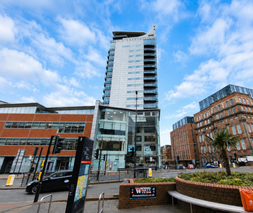 2 bed Flat to rent Image 12