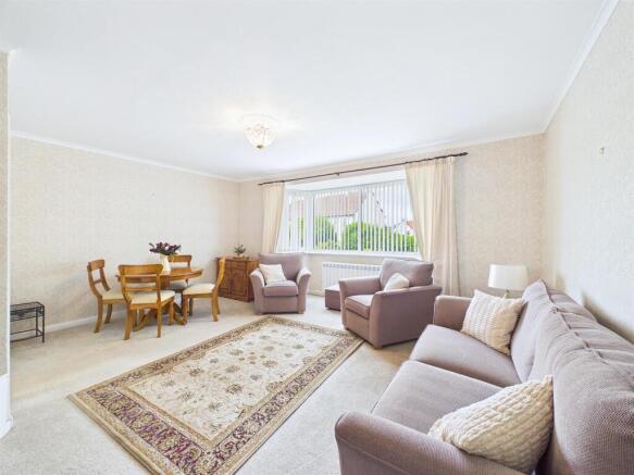Living Room 1.jpg