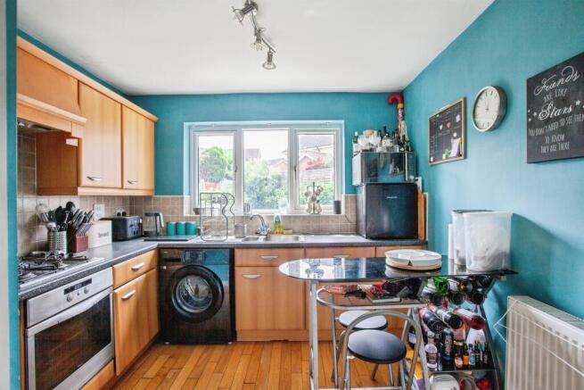 3 bed Detached for sale Image 8