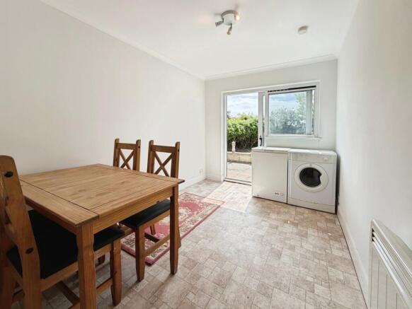 King Harolds Way, Bexleyheath, DA7 photo 4