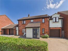 16, Augustus Way, Witham CM8 1HH