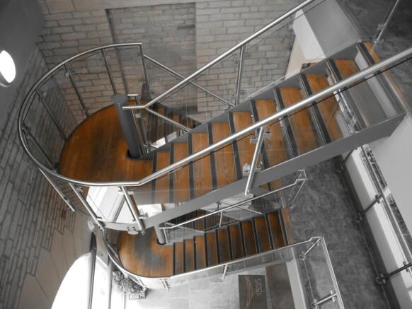 2 bed Apartment to rent Image 8
