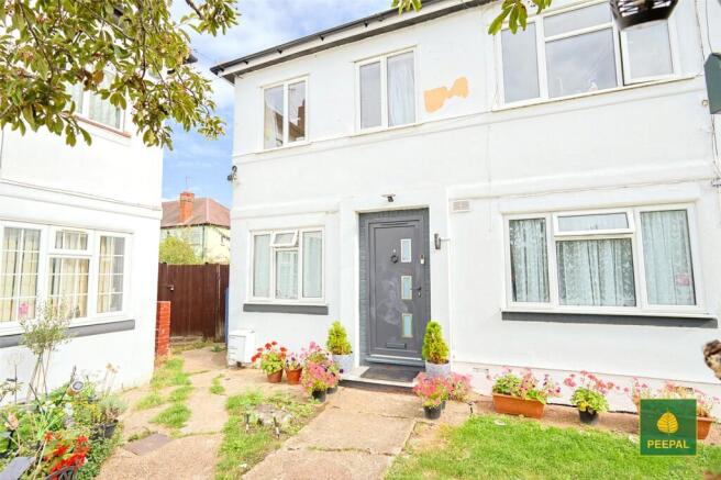 2-bed flat on Greenway Gardens, Greenford, UB6, £325,000