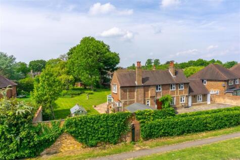 Horley, RH6