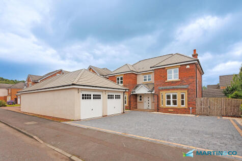 Doonvale Place, Ayr