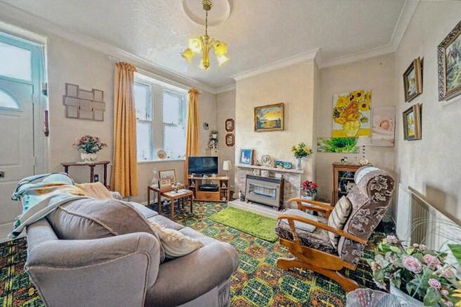 2 bed Terraced for sale Image 2