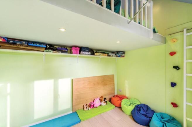 Playroom/Snug