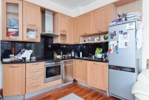 Flat 4, 14, Cholmeley Park, Hornsey, London N6 5EU