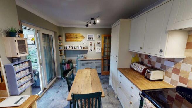 Tatlock Close Kitchen