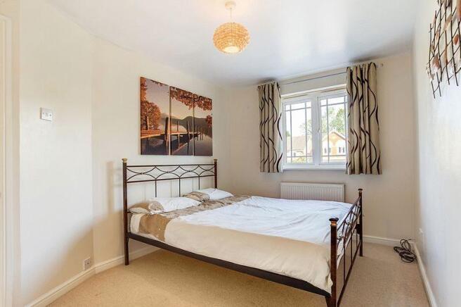 BEDROOM 2