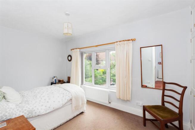 15 Martinsell Green