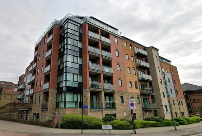 2 bed Apartment for sale Image 11