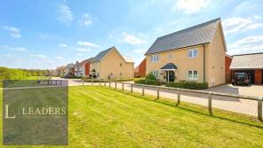 21, Smith Gardens, Halstead CO9 2GH