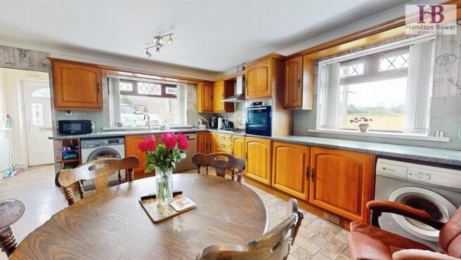 3 bed Detached Bungalow for sale Image 5