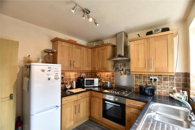 2 bed Semi-Detached Bungalow for sale Image 7