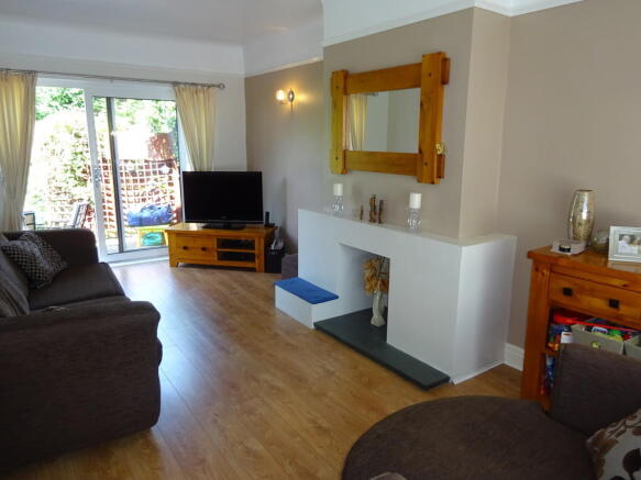 Photo 3