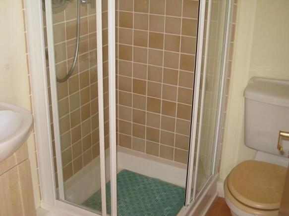 Cloakroom/Shower