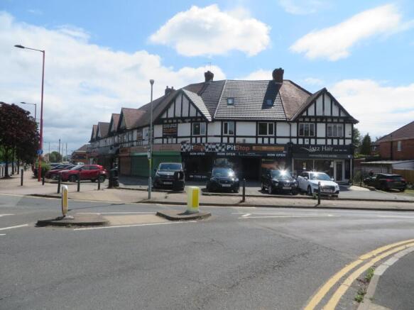 Studio house on Cliff Rock Road, Rednal, Birmingham, £187,500
