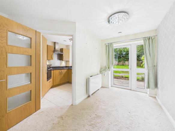 1 bed Retirement Property for sale Image 5